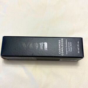 Avon cashmere complexion long wear foundation